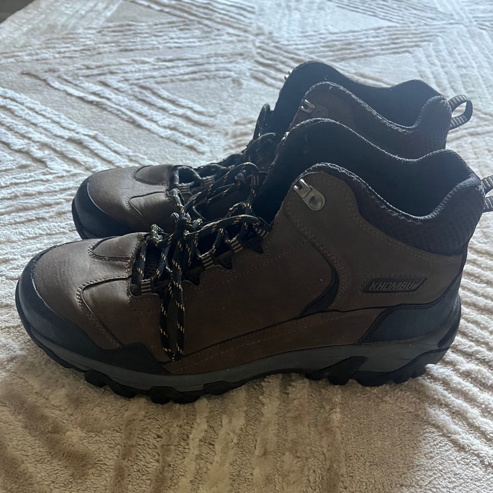 Khombu Hiking Boots Men's 10